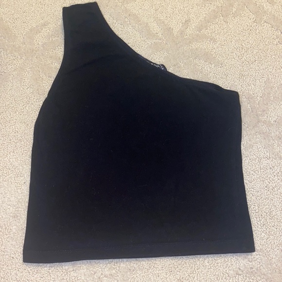 Brandy Melville Tops - Brandy Melville Crop Top